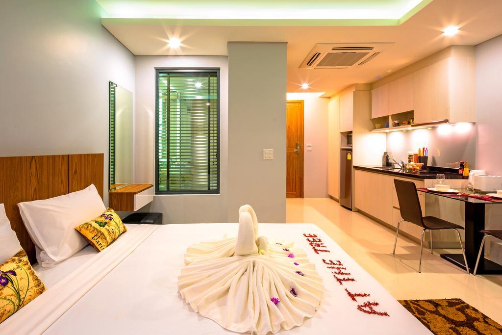 Rawai At The Tree Phuket 아파트 호텔 객실 사진